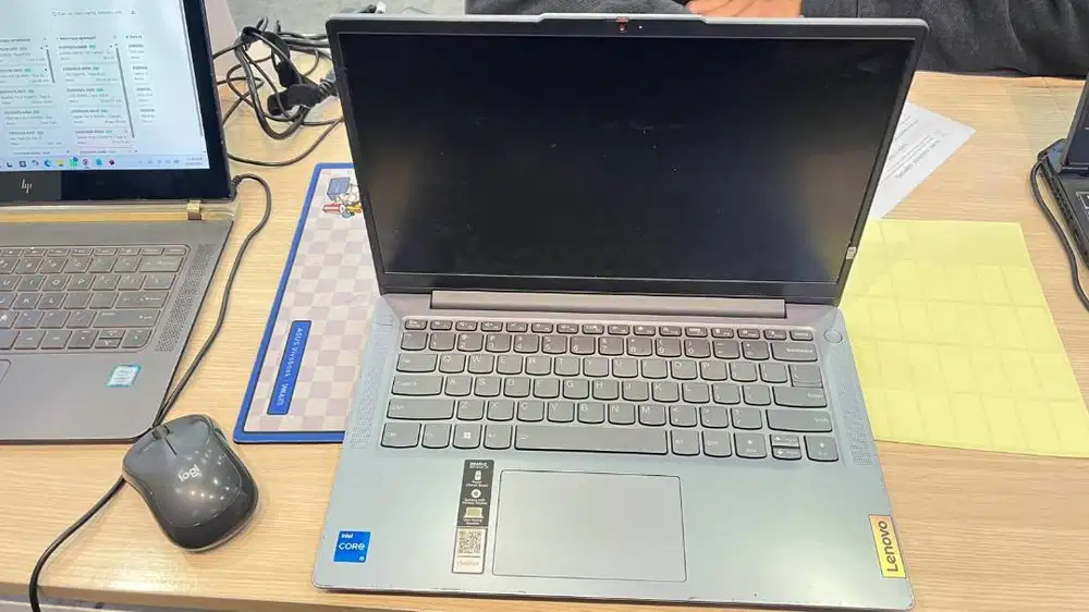 LENOVO IDEAPAD i3 SLIM INTEL CORE i5 [Keadaan Mati] RAM 16GB SSD 512GB