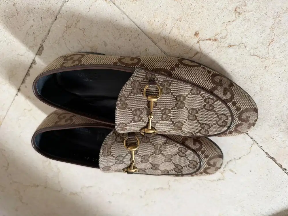 Sepatu Gucci size 38 ori