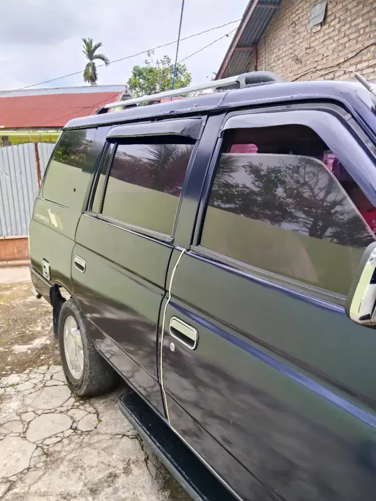 Isuzu Panther Tahun 1996 [2300cc]