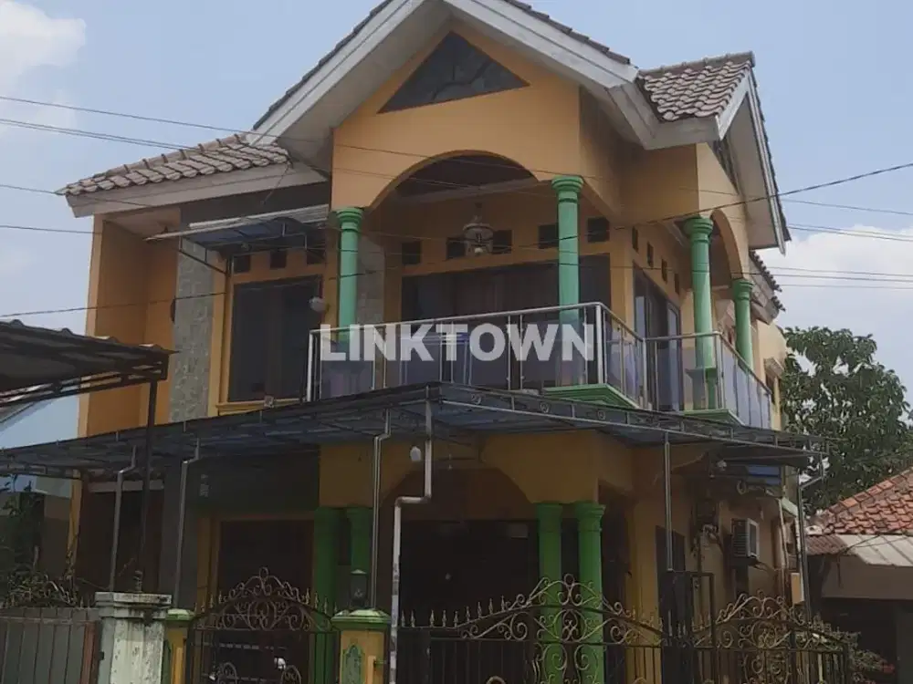 Dijual Rumah 2 Lantai Minim Renovasi Bagus SHM