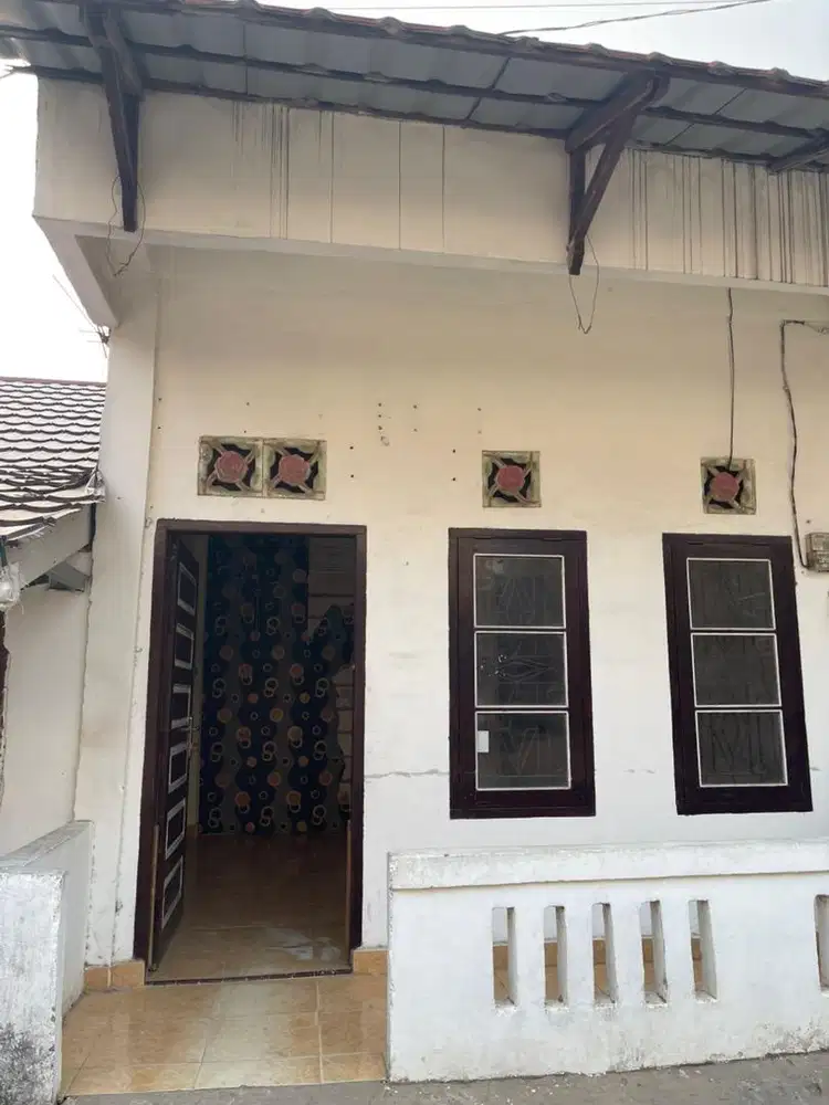 Disewakan/ dikontrakan Bedeng 2 Kamar