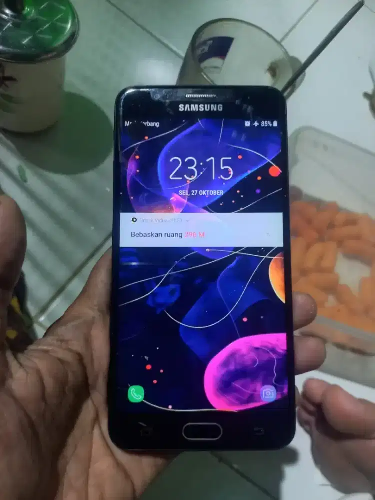 Samsung j7 prime ram 3/32