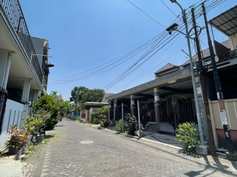 DIJUAL RUMAH KOST AKTIF JALAN BUNGA ANDONG SUHAT KOTA MALANG HANYA 600 METER DARI KAMPUS UB