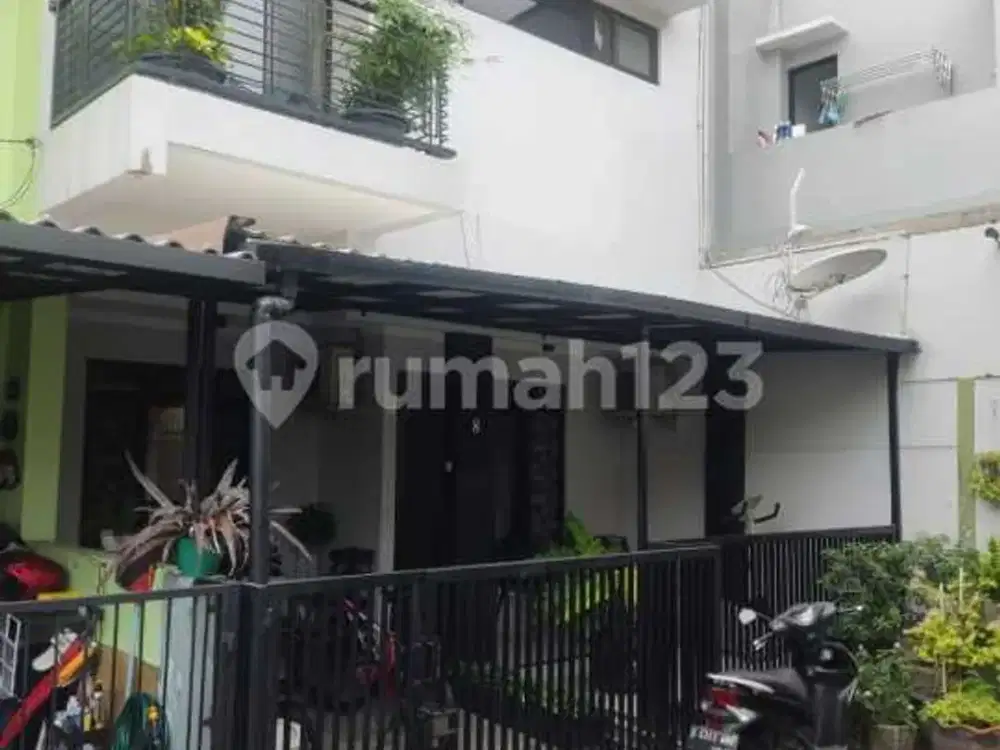 Dijual Rumah Dalam Cluster Dekat Kampus Stan di Sektor 3 Bintaro