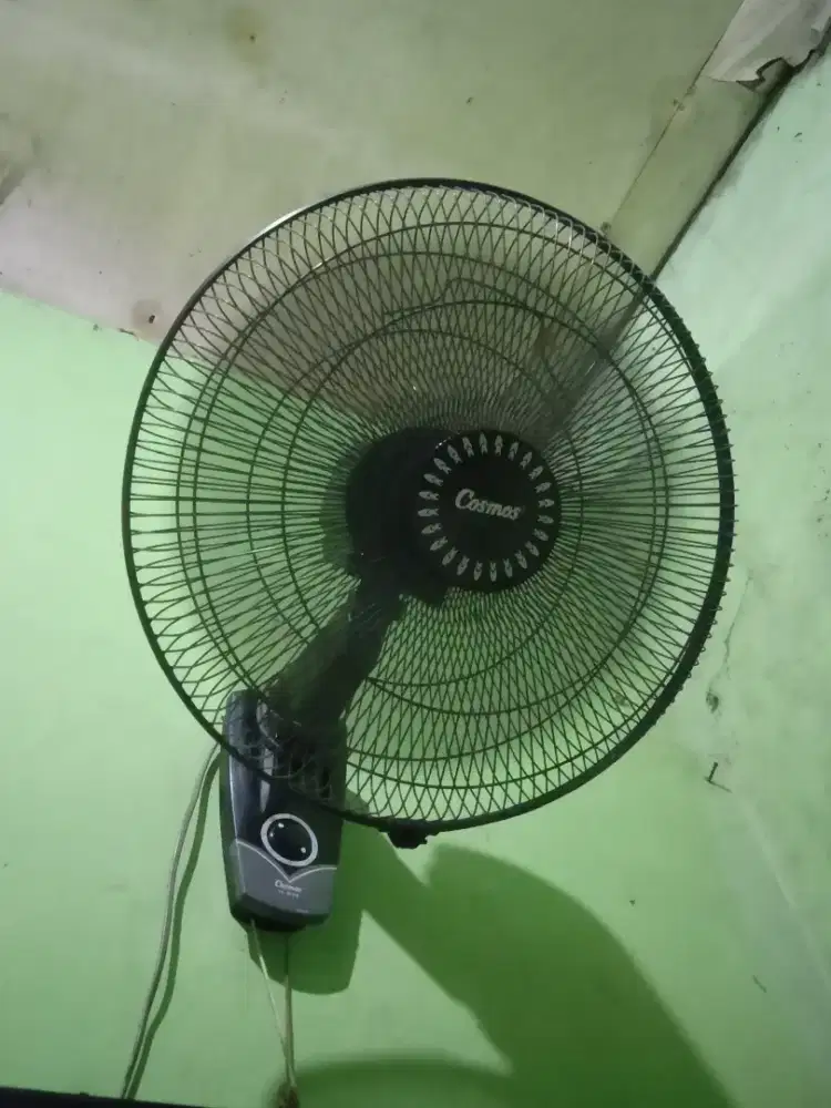 Dijual cepat kipas angin cosmos normal