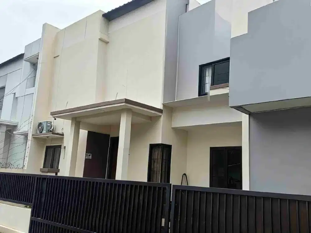 Disewakan Rumah Bagus, Dekat Tol Andara, 4 Kamar , Boleh Hewan Peliharaan dan Parkir Mobil