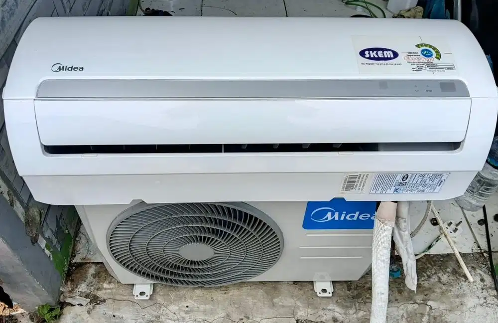 Jual ac midea r32 mulus 1/2 pk freon sdh r410 +psag+grnsi2 bln