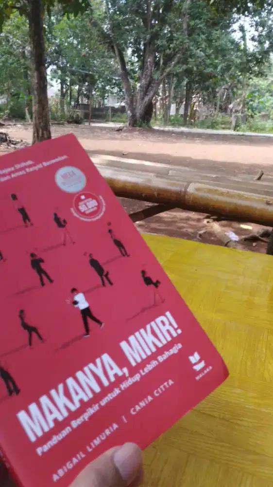 Buku makannya mikir