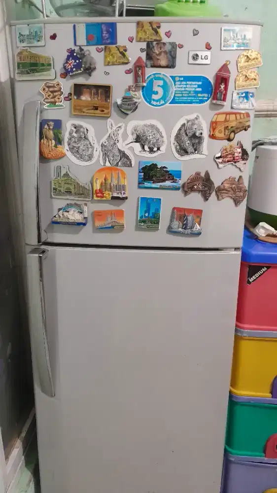 DI JUAL KULKAS LG 2 PINTU