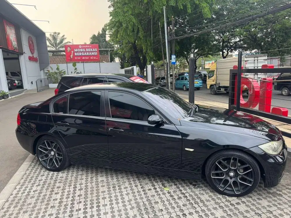 BMW 320i 2007 Bensin