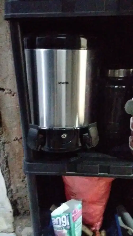 Dispenser termos kris