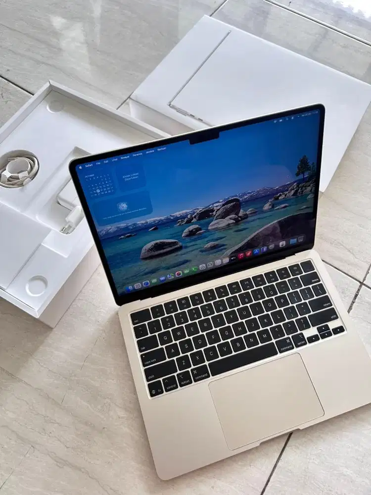 Macbook air m4 16/256 ibox bh93 cc152 garansi on