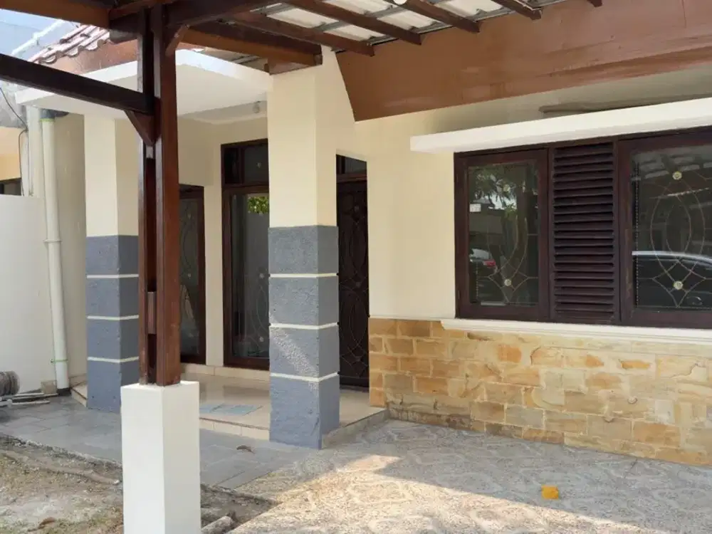 Disewakan Rumah Alam Sutera Flamboyan - Semi Furnish