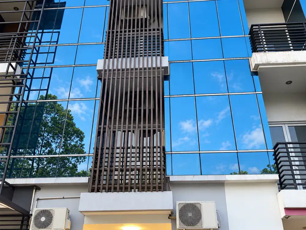 Ruko Teuku Umar Karawaci 4x15 60m2 3,5 Lantai SHM Semi Furnished Tangerang