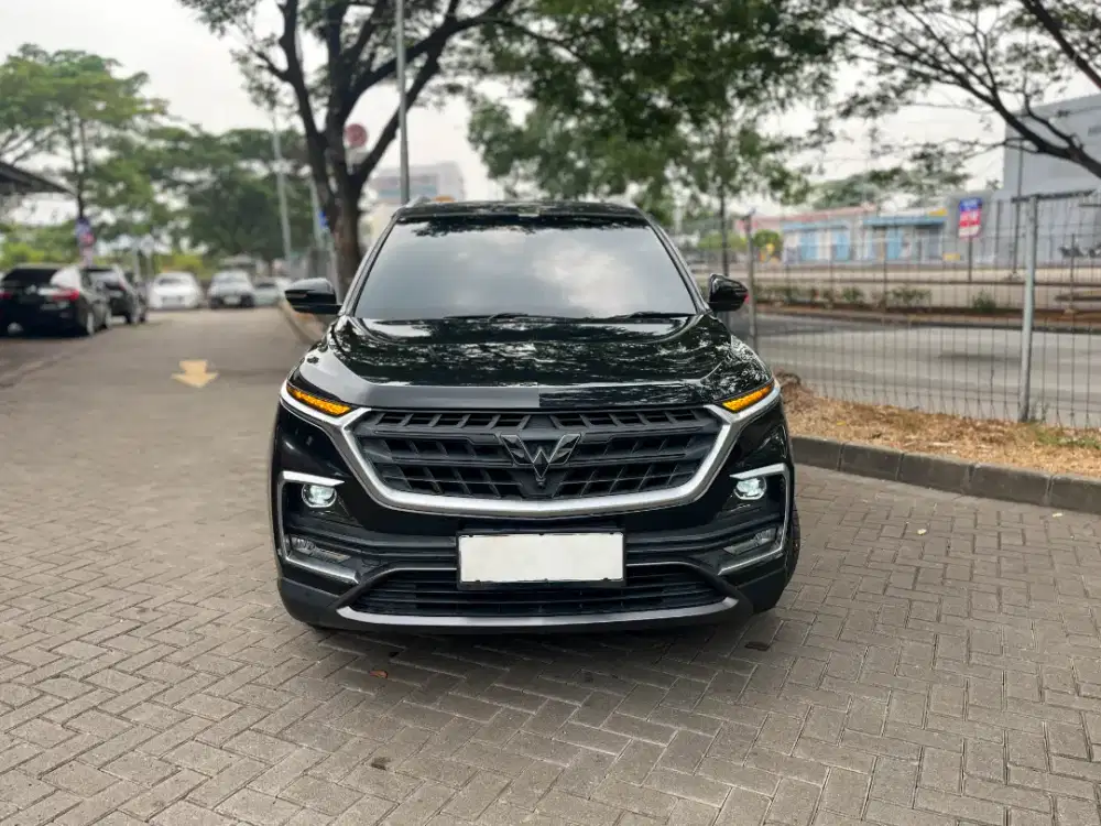WULING ALMAZ 1.5T Exclusive 2020 Hitam
2 row Sunroof