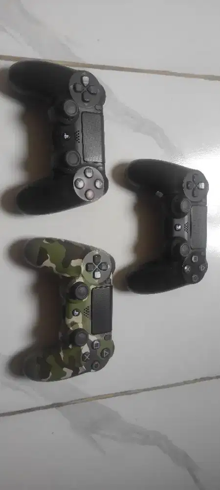 Stik PS 4 original sony jual 1an