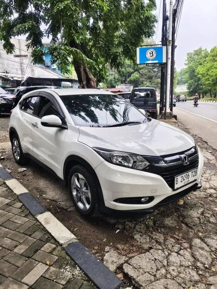 HONDA HRV 1.5 E CVT 2017 / 2018 KM 80 RB