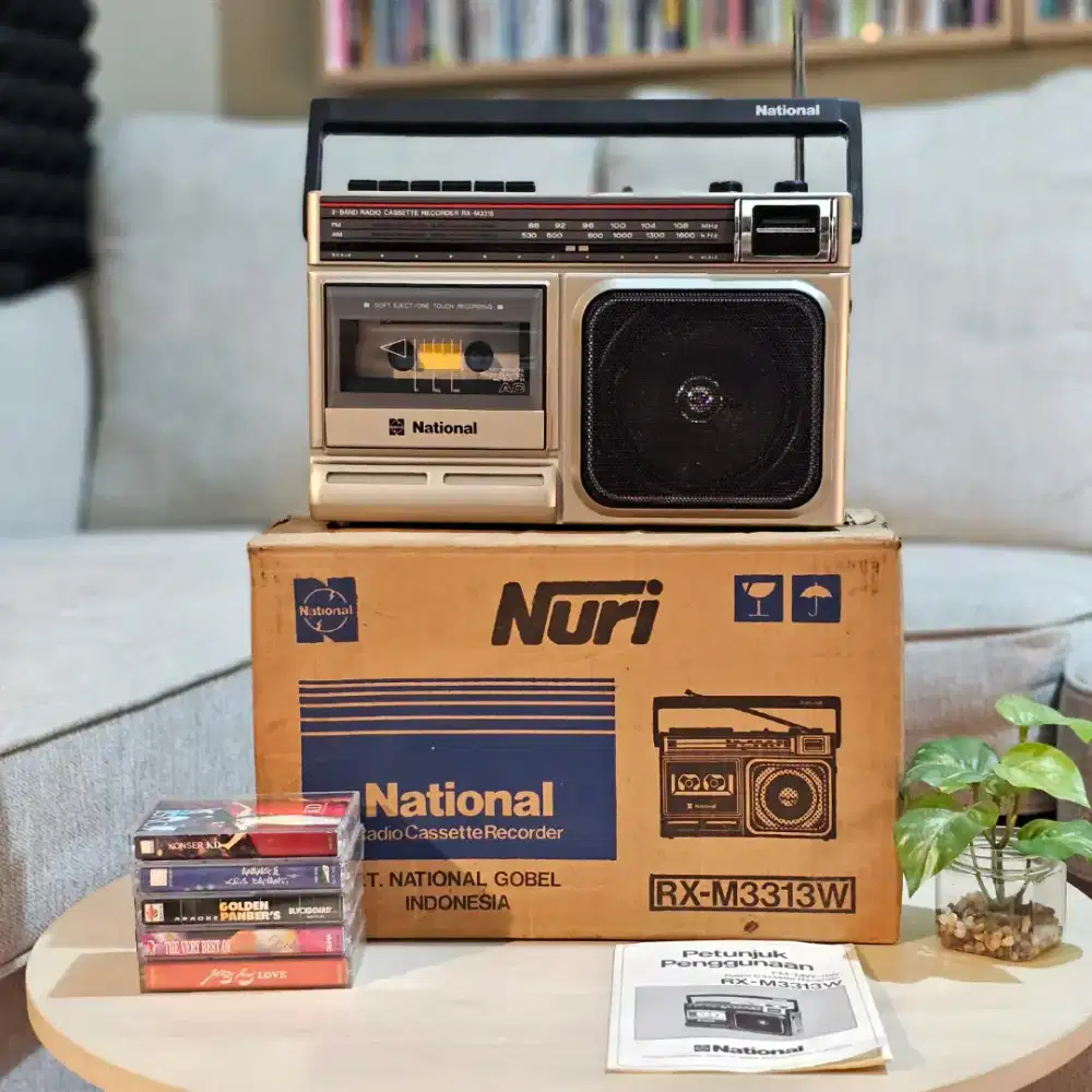 Radio Tape National RX-M3313W AM/FM NOS