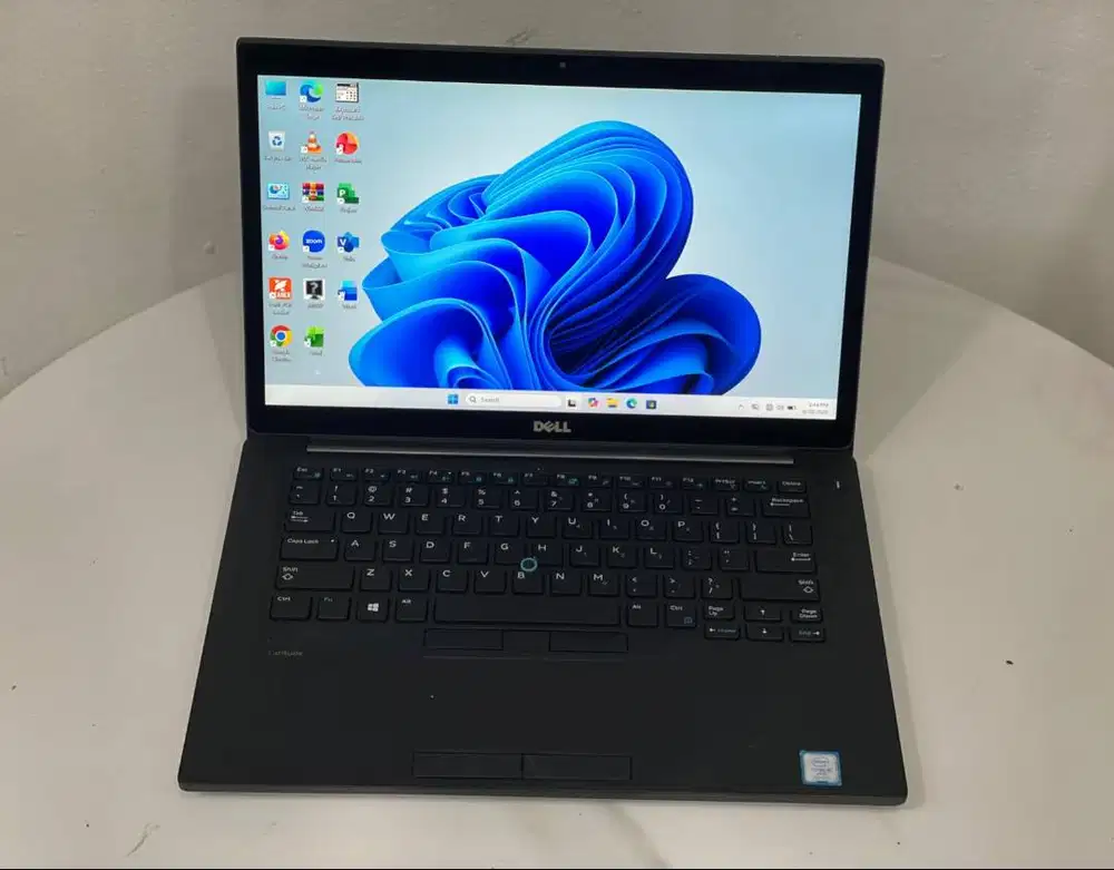 LAPTOP DELL 7480 i5 GEN7 8/256 LAYAR 14 INCH TOUCHSCREEN MINUS WS *KC
