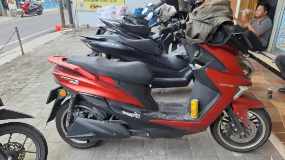 Dijual Polytron Fox R