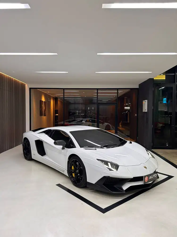 Lamborghini Aventador LP700-4 2015 Putih Km9rb NIK 2012