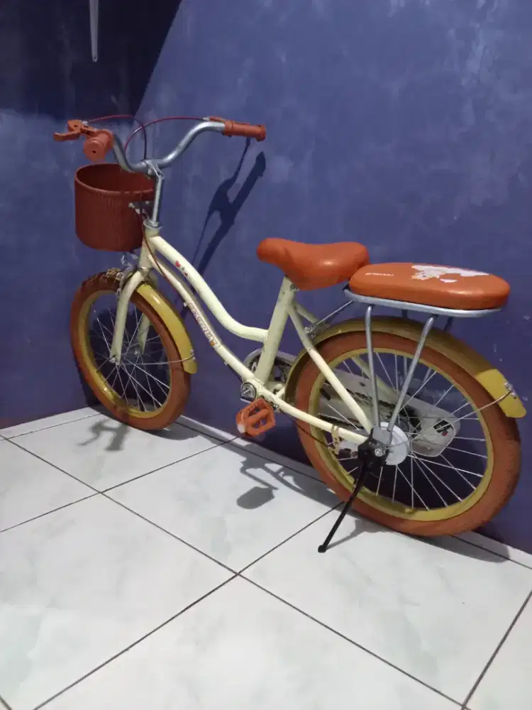 Sepeda anak uk 18