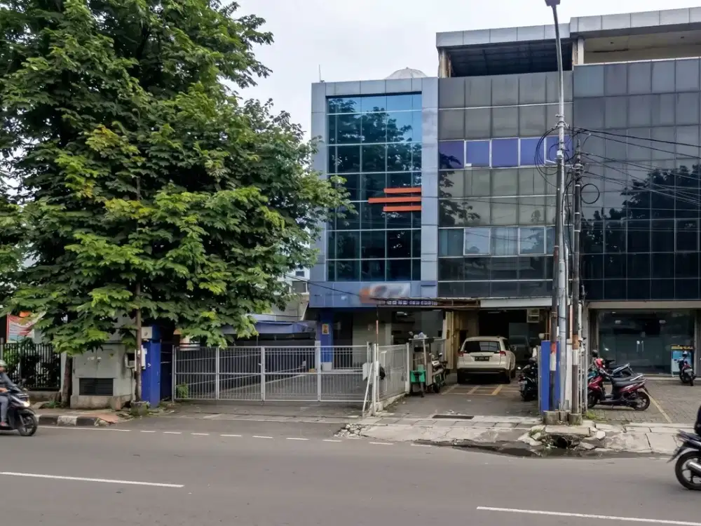 Ruko Strategis di Rawamangun! Bangunan 3 Lantai LT 229 m² – LB 415 m²|| Best Price