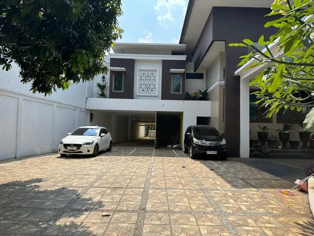 DIJUAL RUMAH MEWAH 3 LANTAI + LAHAN DI PEJATEN, JAKARTA SELATAN