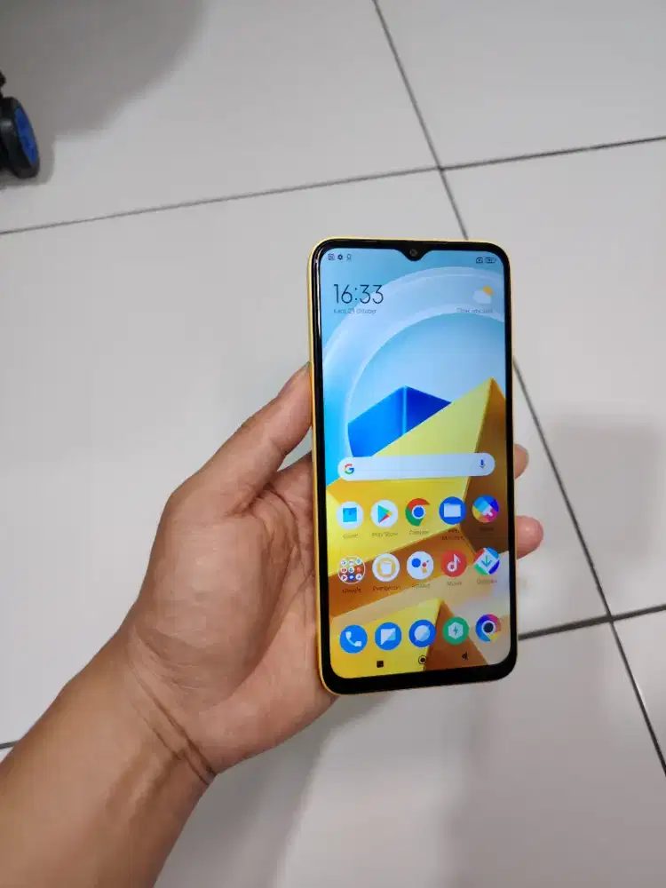 poco m5 4/128 NFC