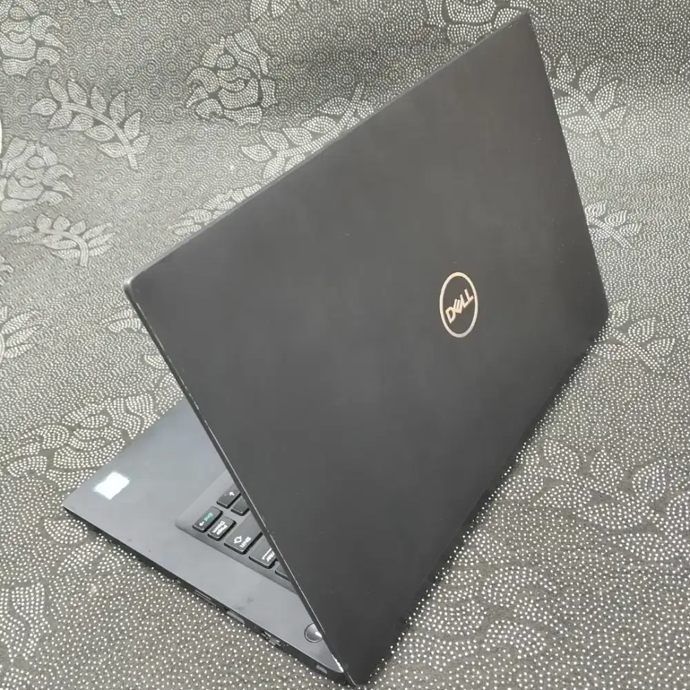 dell intel core i7 touchscreen ram 8 GB SSD 256 GB