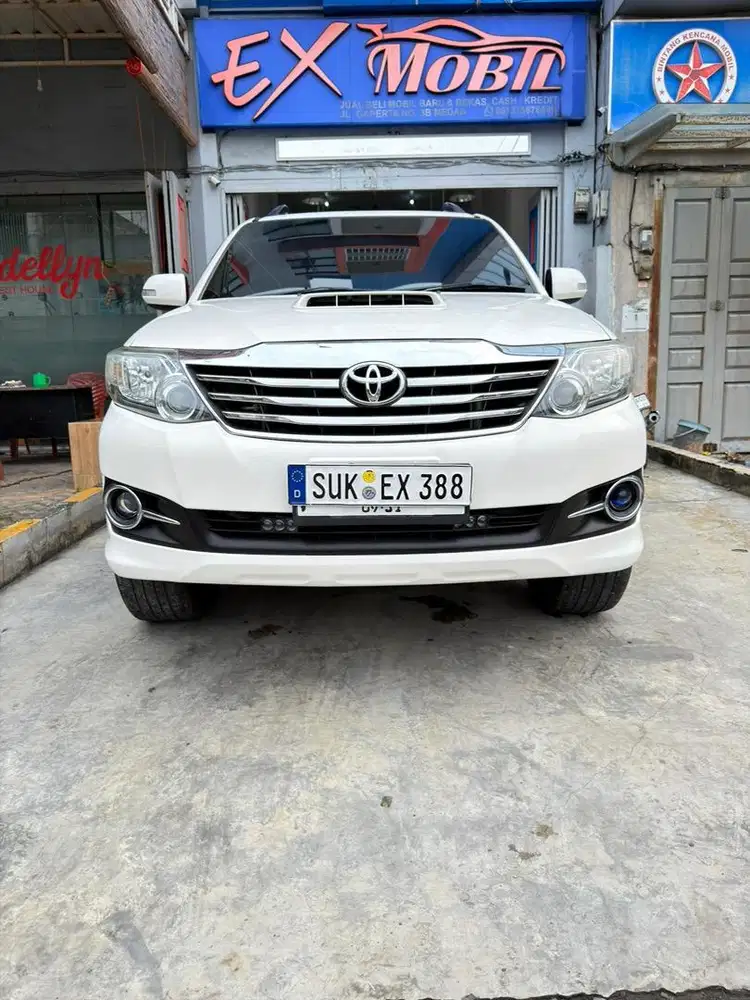 Toyota Fortuner VNT 2015 AT Matic