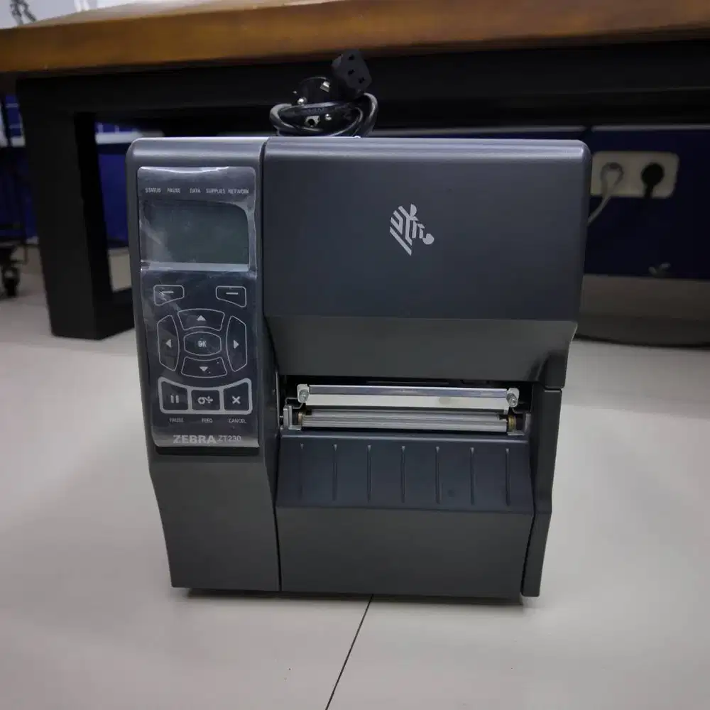 Zebra ZT230 Industrial Barcode Label Printer Thermal Transfer - Bekas