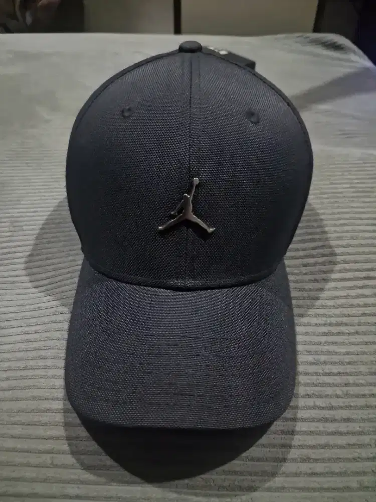 Topi air jordan original