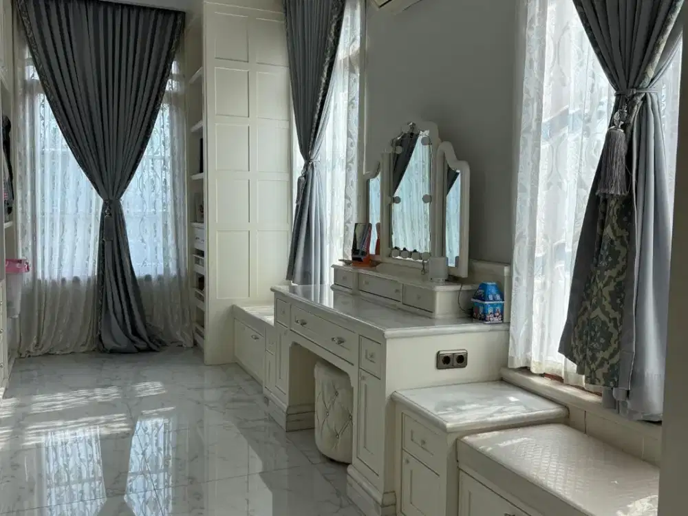 DIJUAL Villa Mewah Komplek Citra Garden