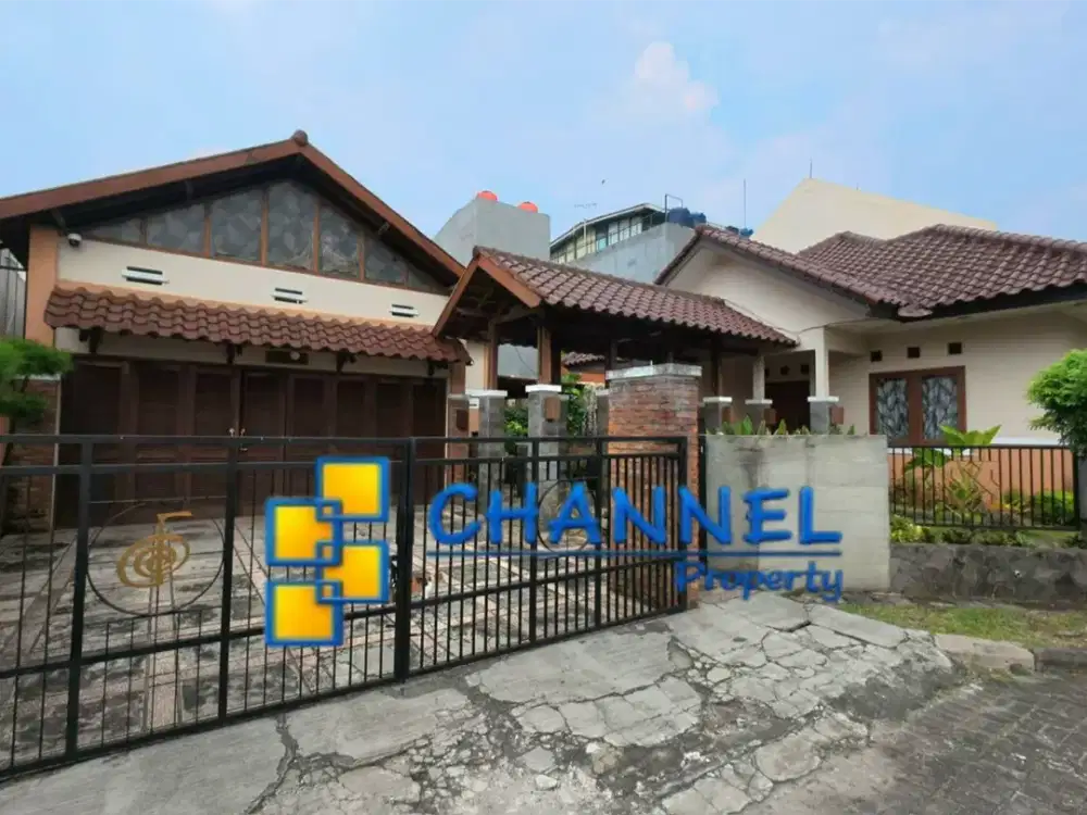 JUAL Rumah Mewah 2 Lantai SHM Dekat Tol dan Stasiun Griya Loka BSD, Vn