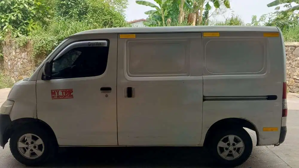 Daihatsu Gran max 2011 Bensin