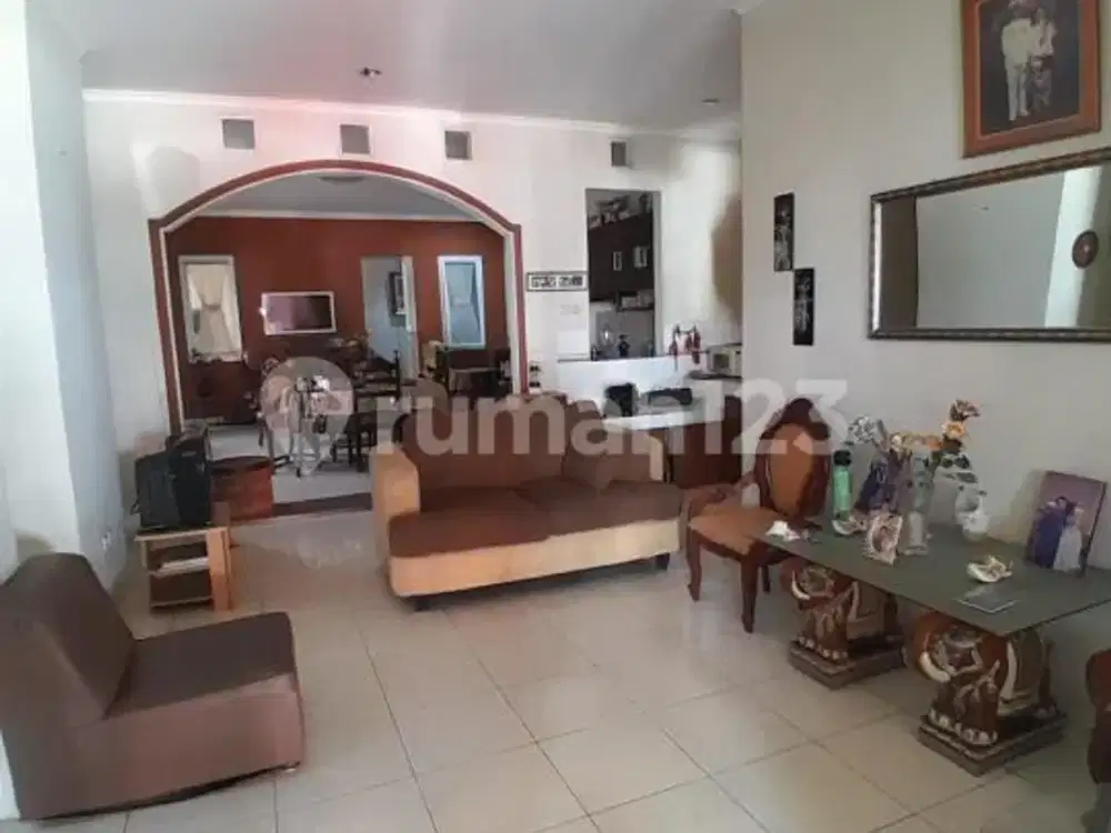 No Cobroke. Rumah, 2 Lantai, SHM, di Golden Vienna 2