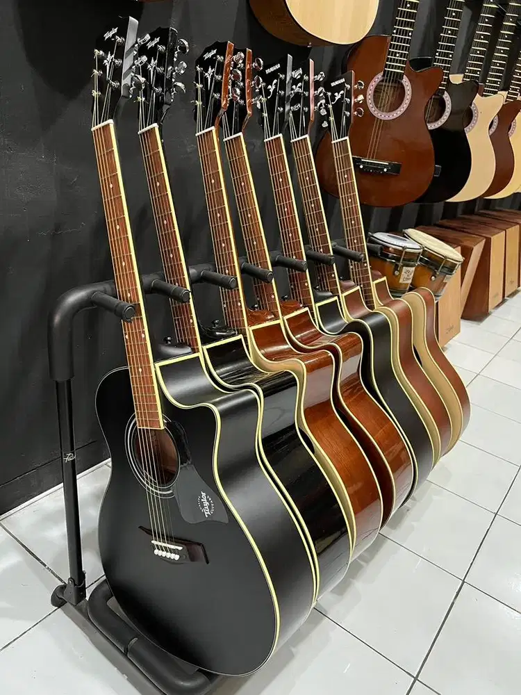 Gitar akustik tanam besi