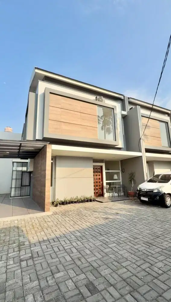 Dijual RUMAH Semi furnished / Kosongan Area Larangan Puribeta Ciledug