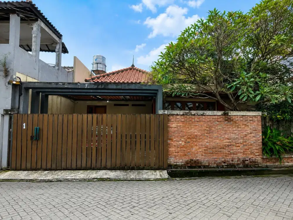 Rumah Hook Eksklusif 2 Lantai di Kelapa Dua – SHM, Harga 2,5 Miliar