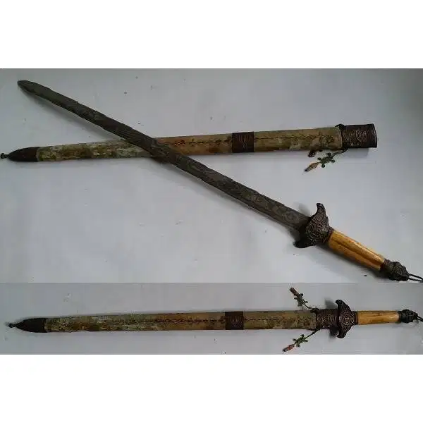 Vintage Antik pedang samurai emperor era dinasty bahan besi tempaan