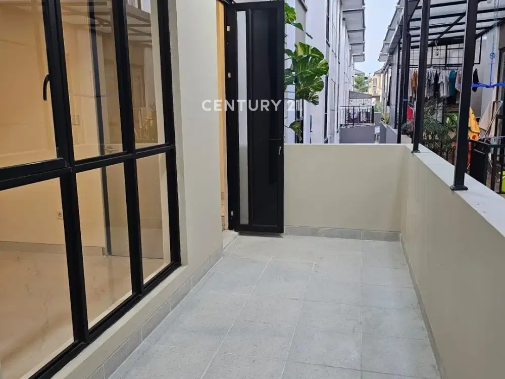 Dijual Rumah 3 Lantai Di Jakarta Garden City Semayang Cakung