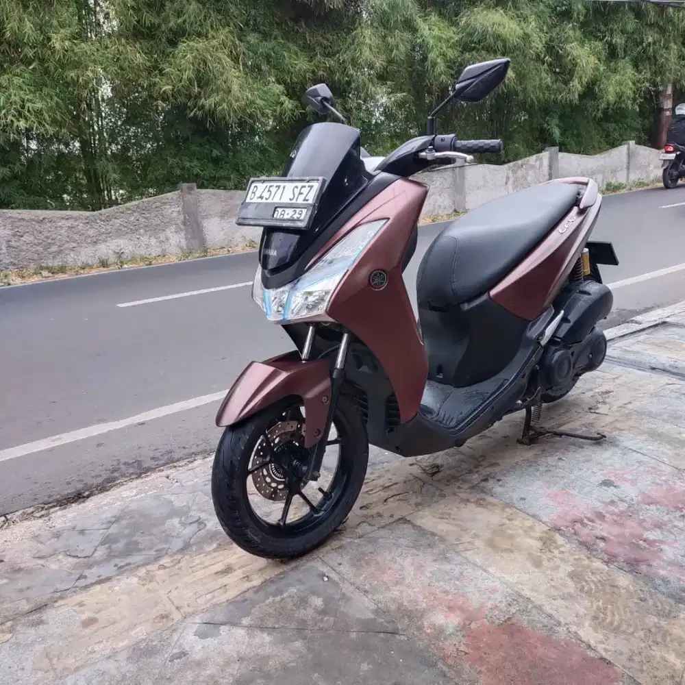 Yamaha LEXI Keyles 2018 Lengkap Bagus