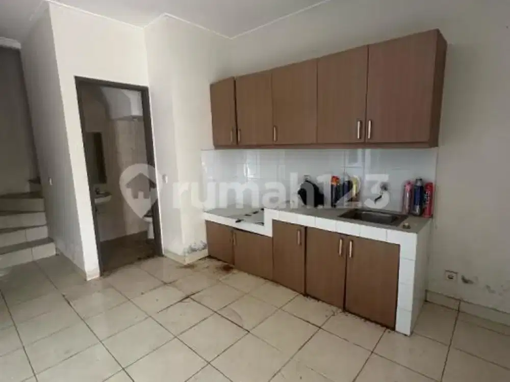 Dijual Rumah dengan Lingkungan Asri Berlokasi di BSD