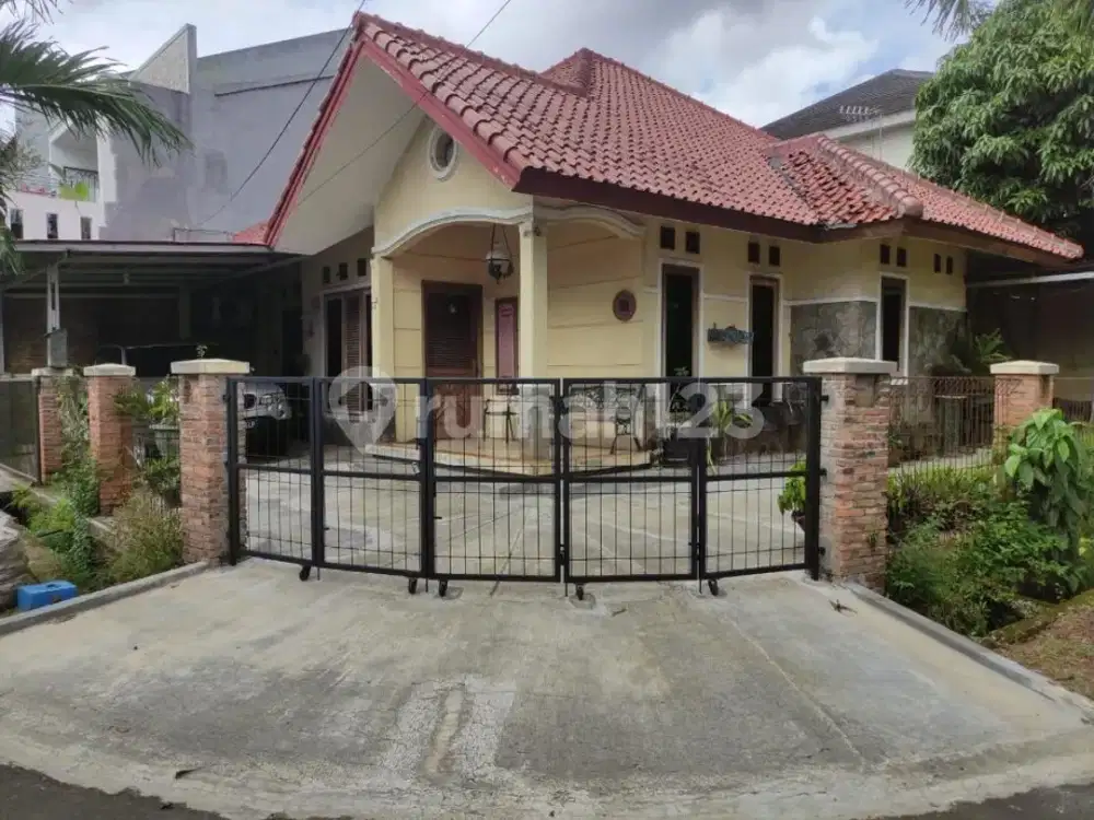 Rumah SHM 2 Lantai Unfurnish Harga Nego di Griyaloka BSD Tangsel