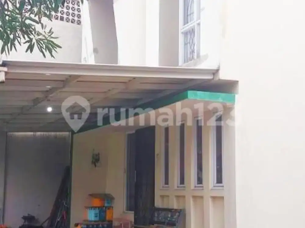 Rumah SHM Semi Furnish Turun Harga di Oleaster Gading Serpong