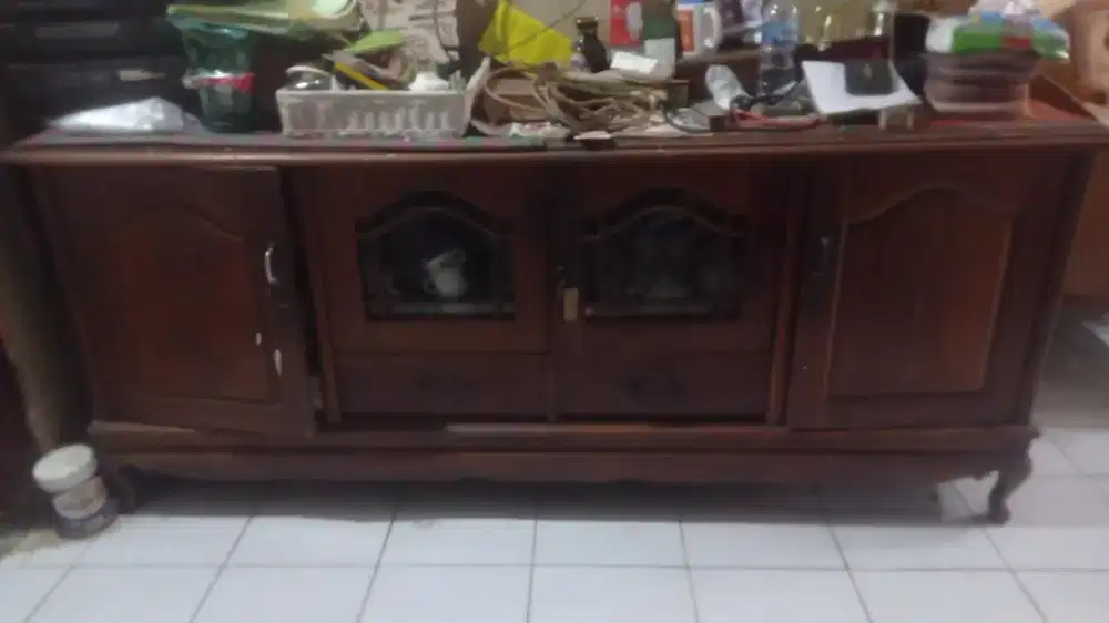 Dijual buffet jati tua dan keramik antik