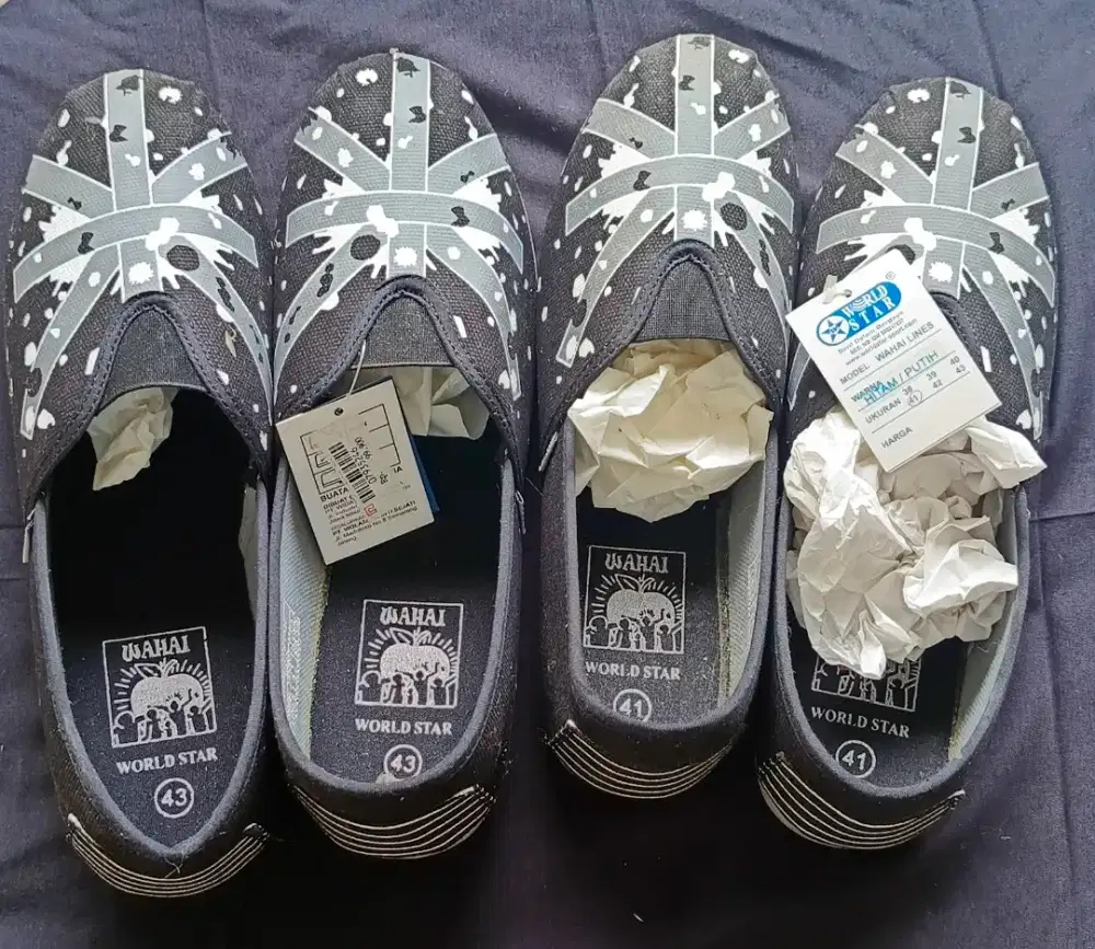 Paket Sepatu World Star size 41 & 43