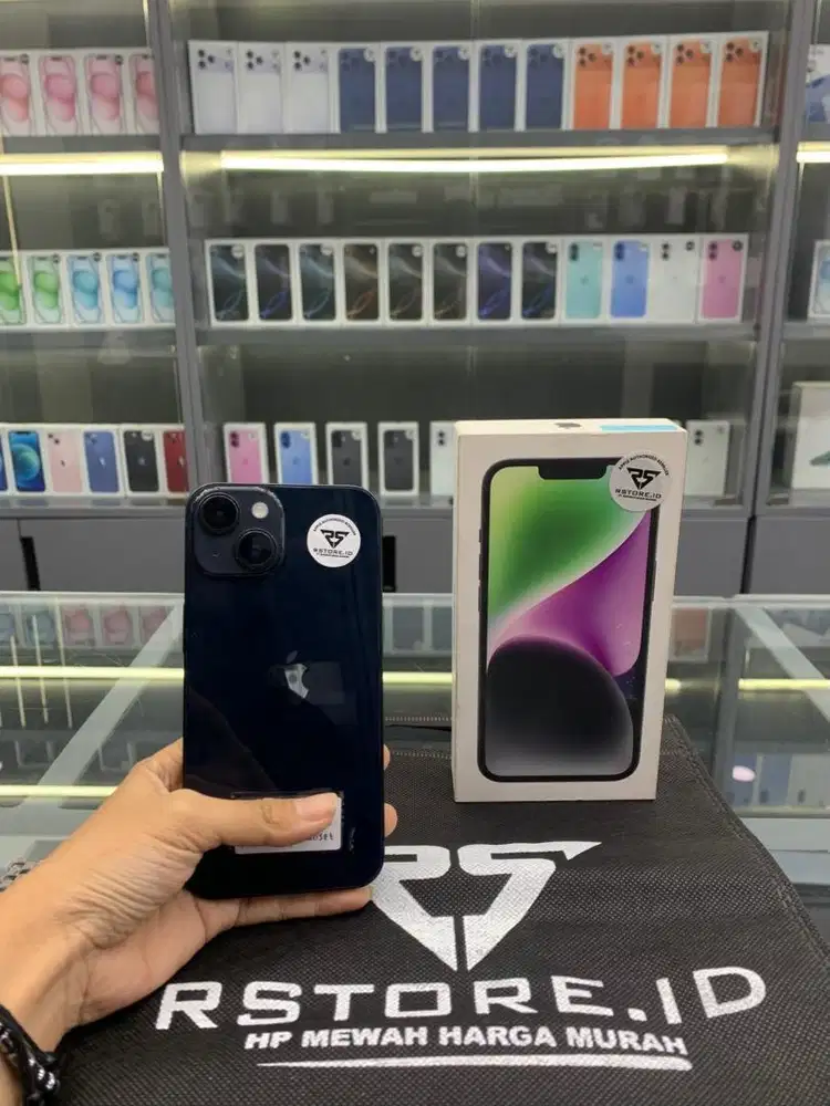 iPhone 14 138Gb Fullset, Garansi Resmi Indonesia 4 Bulan