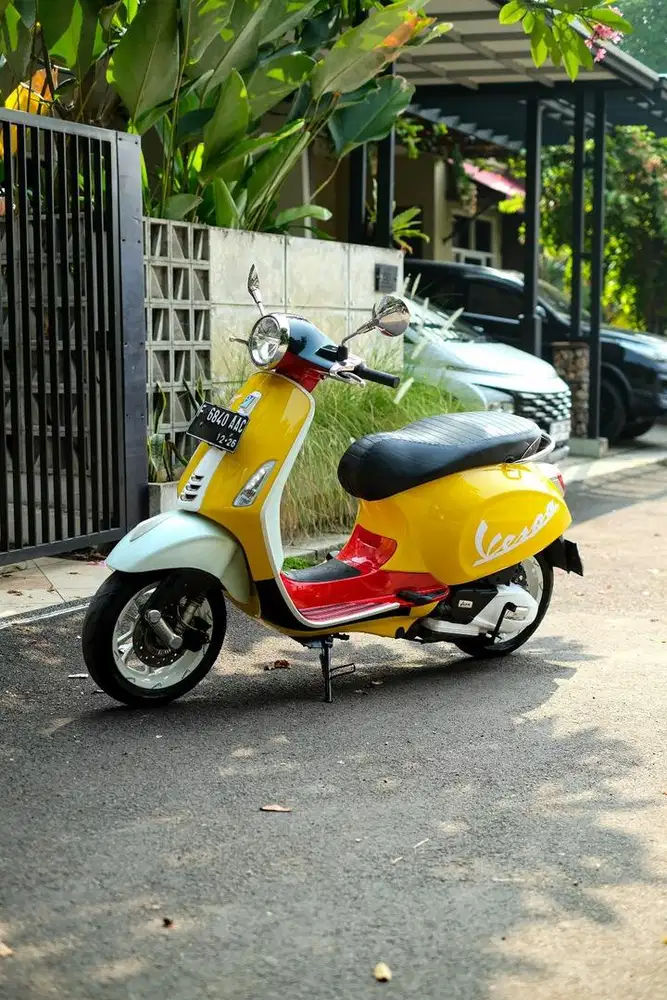 VESPA PRIMAVERA 150 IGET ABS 2021